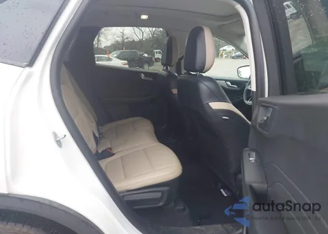 2021 Ford Escape Sel Hybrid z USA, uszkodzony, nr VIN 1FMCU0CZ5MUA92907